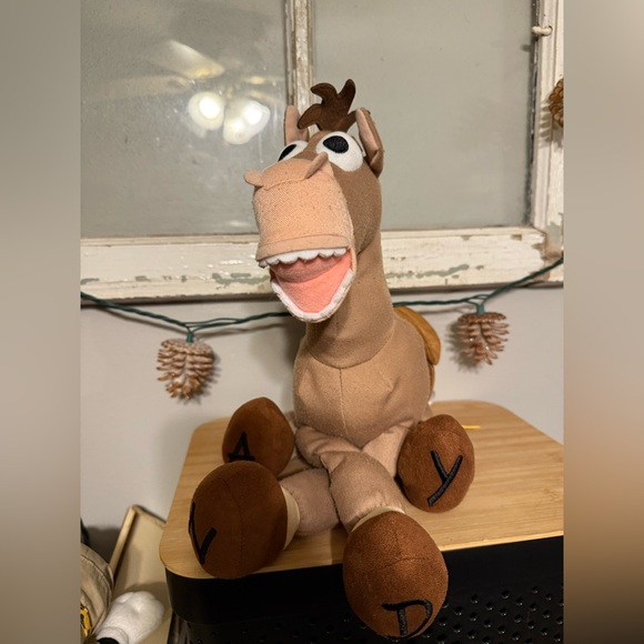 Disney Store Bullseye Toy Story Plush Horse 16 inch Brown Tan Stuffed Animal - Picture 2 of 5